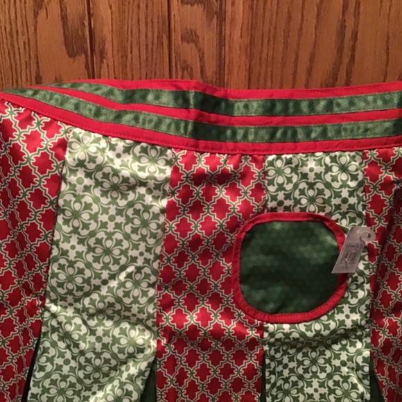 NWT Grasslands  Road Christmas  Skirt apron - pleat details - Picture 2 of 7